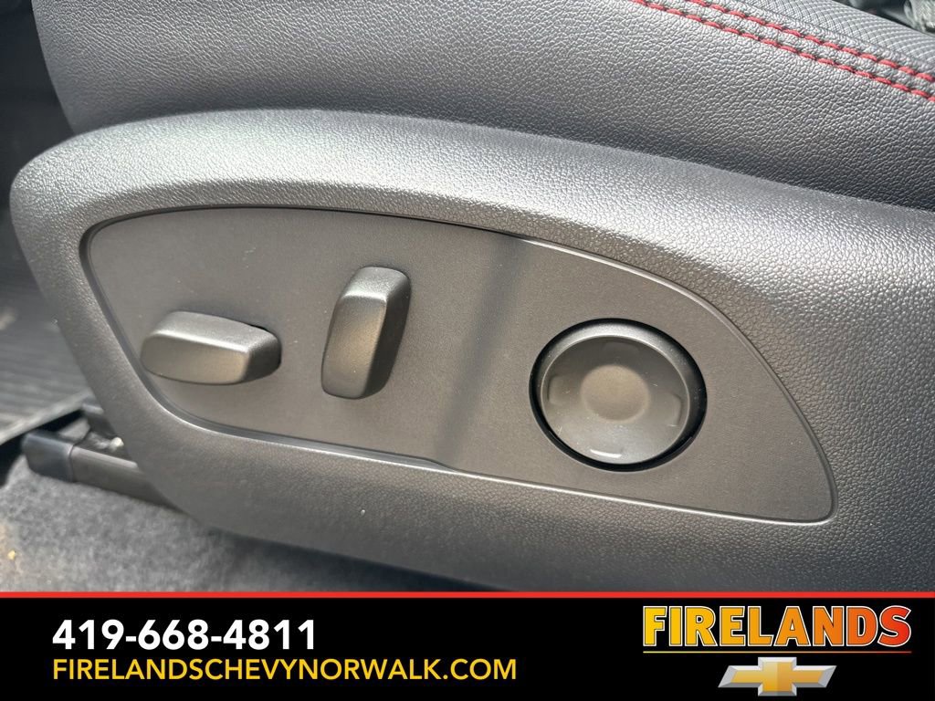 New 2026 Chevrolet Traverse RS w/ LPO, Floor Liner Package image 19