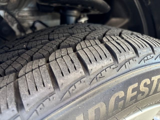 Used 2012 Nissan Juke SV image 10