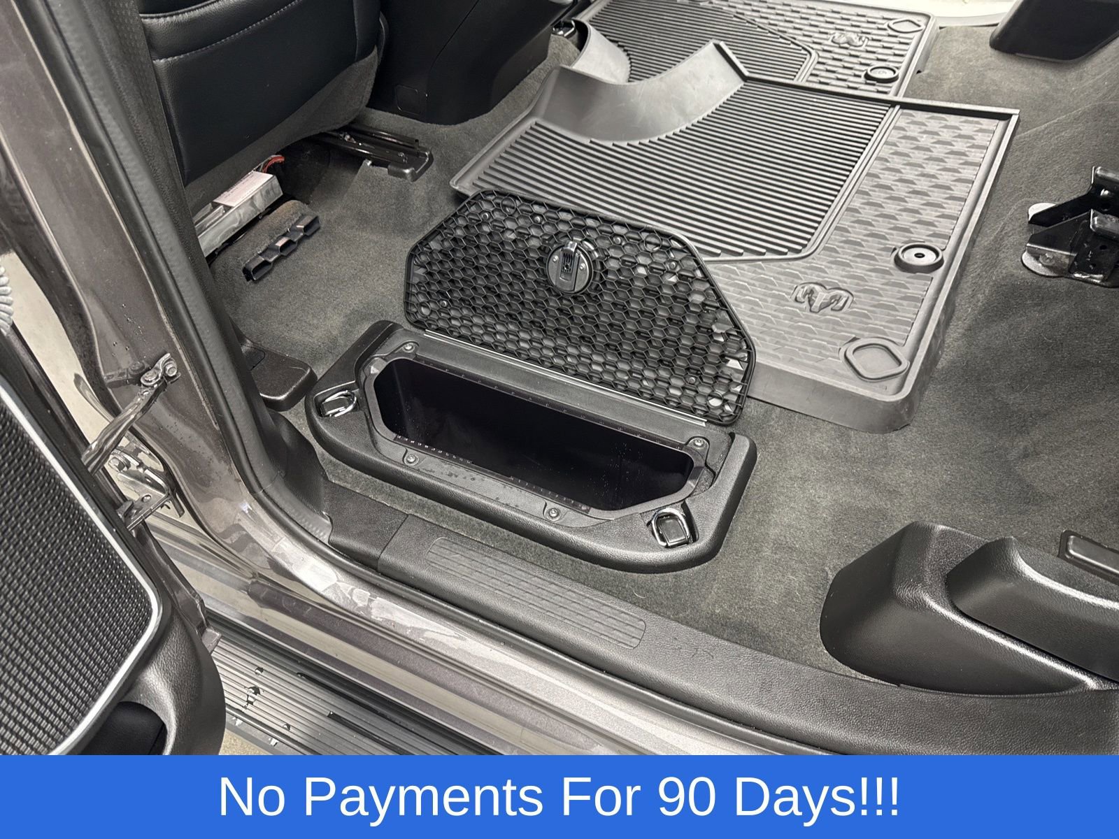 Used 2023 RAM 1500 Laramie AWD/4WD image 47