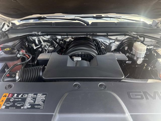 Used 2017 GMC Yukon XL SLT w/ Open Road Package image 14