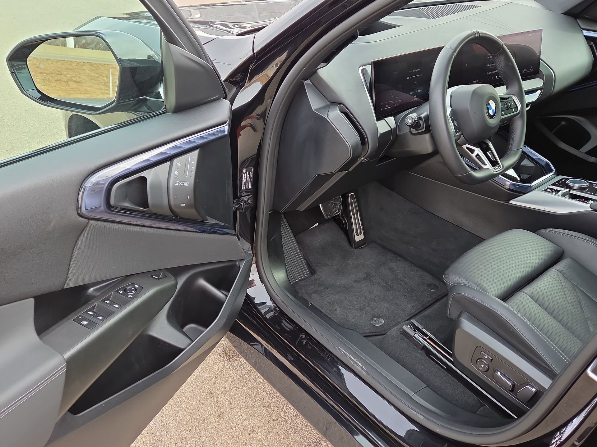 Used 2025 BMW X3 xDrive30i image 15