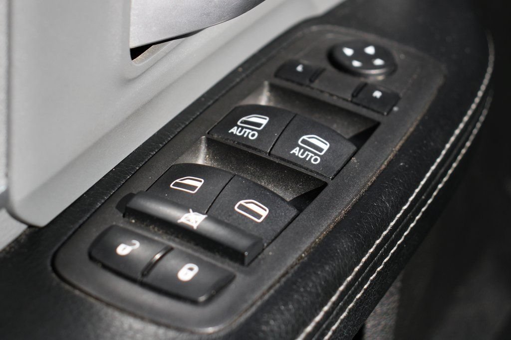 Used 2022 RAM 2500 Big Horn AWD/4WD image 15