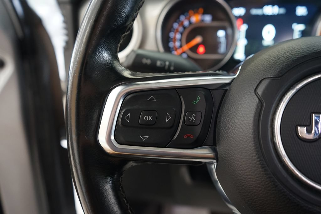 Used 2021 Jeep Wrangler Unlimited Sahara AWD/4WD image 28