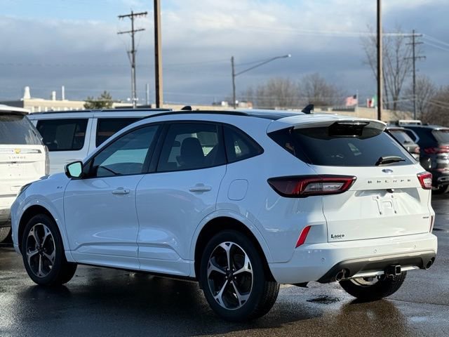 Certified 2023 Ford Escape ST-Line Select w/ Tech Pack #2 image 40