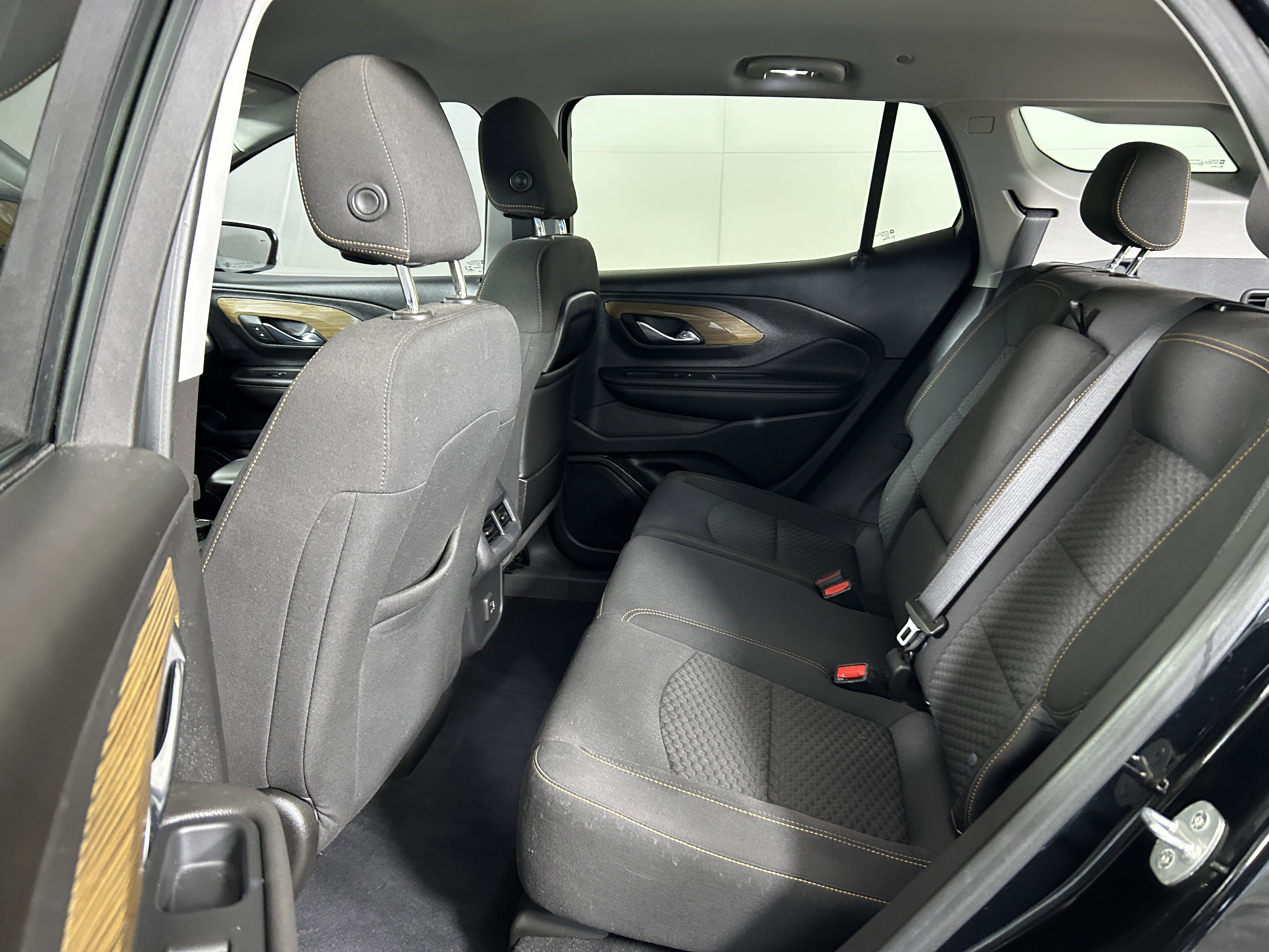 Used 2021 GMC Terrain SLE w/ Driver Convenience Package AWD/4WD image 24