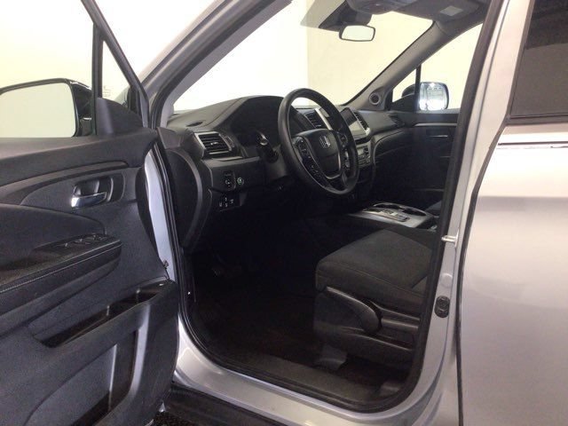 Used 2020 Honda Ridgeline Sport image 9