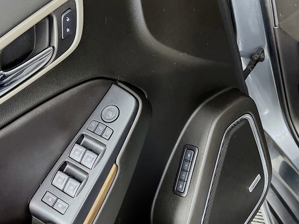 Certified 2019 GMC Yukon XL Denali w/ Open Road Package image 17