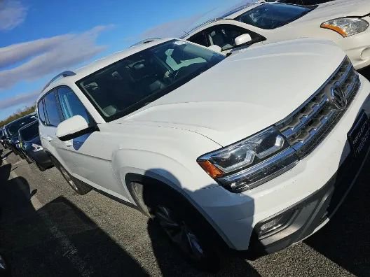 Used 2018 Volkswagen Atlas SE image 1