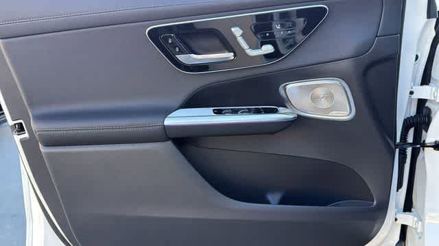 Used 2026 Mercedes-Benz GLC 300 4MATIC image 15