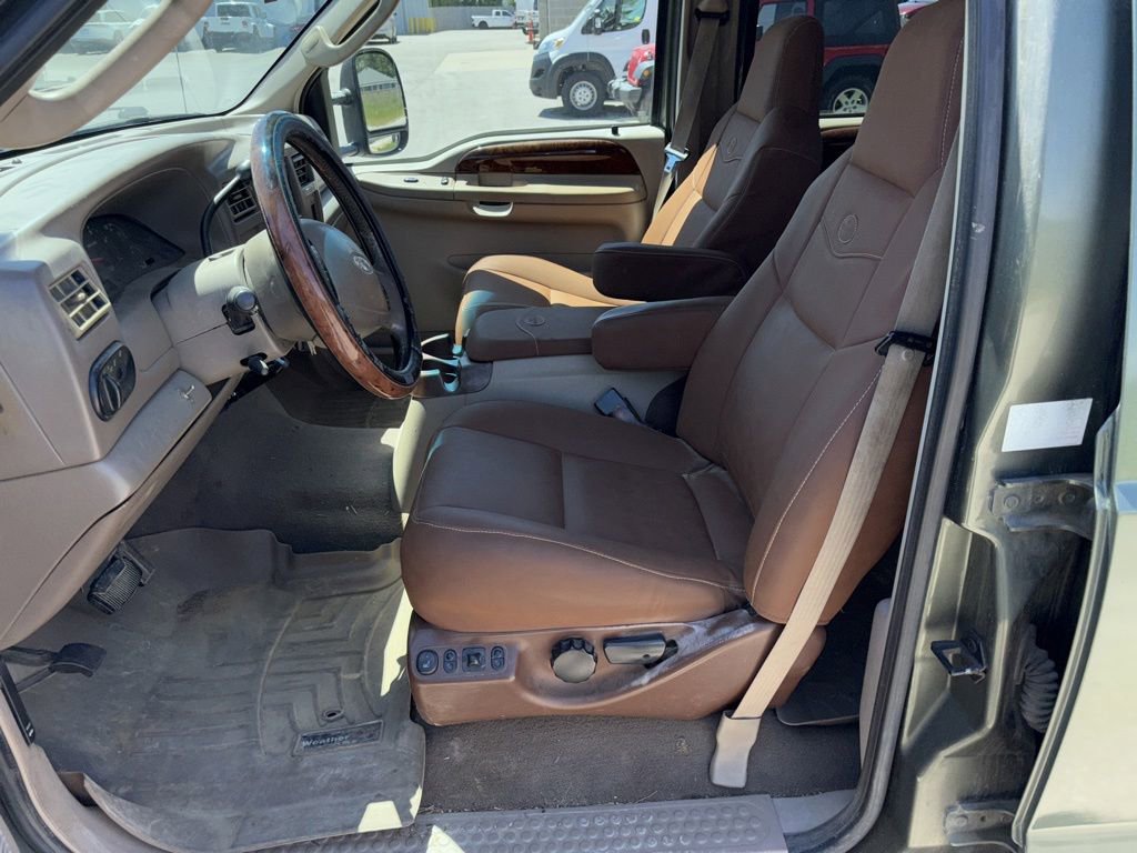 Used 2003 Ford F250 King Ranch AWD/4WD image 9