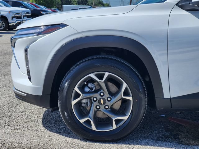 Used 2024 Chevrolet Trax LT FWD image 8