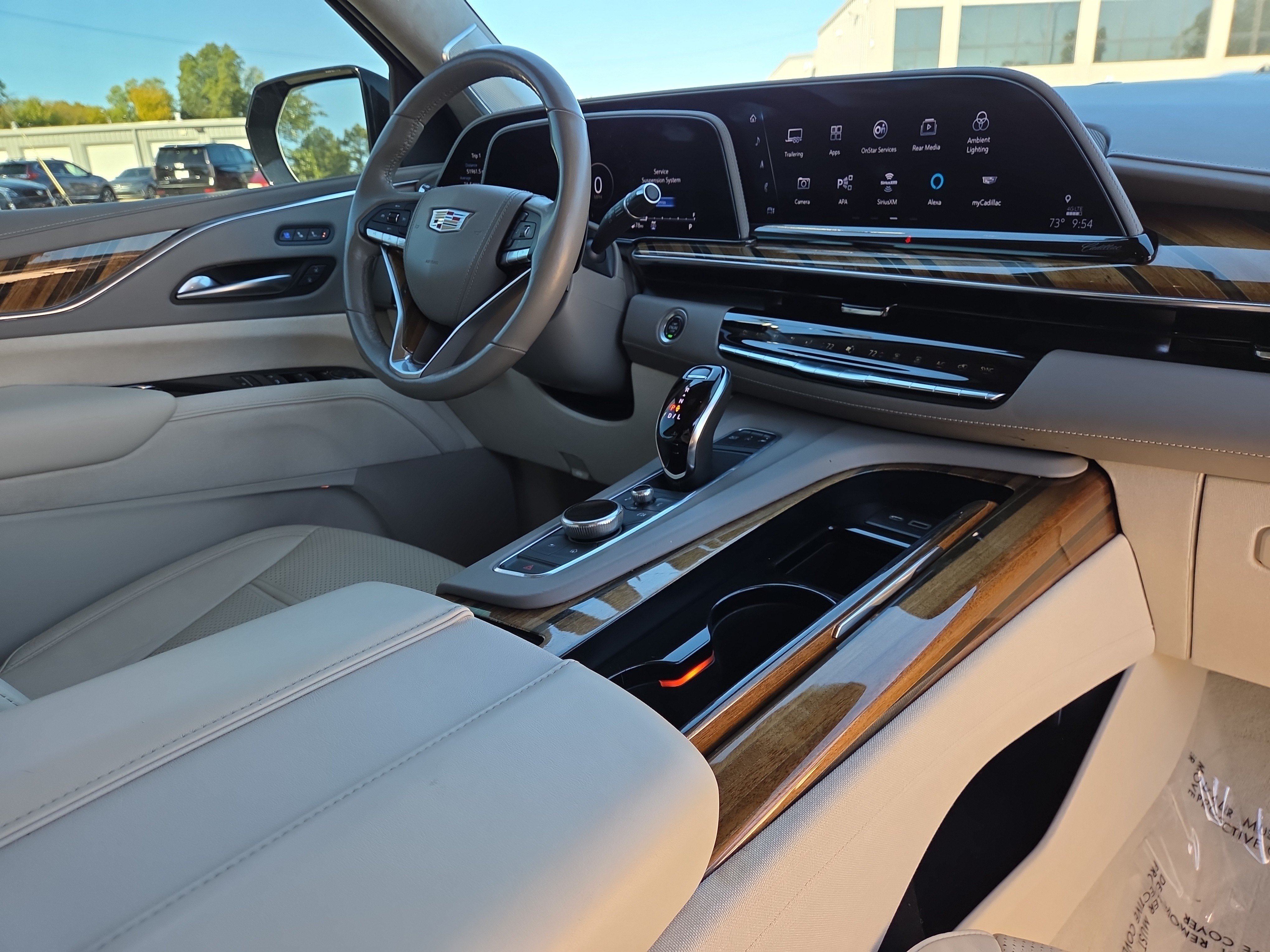 Used 2023 Cadillac Escalade Sport Platinum w/ LPO, ONYX Package AWD/4WD image 19