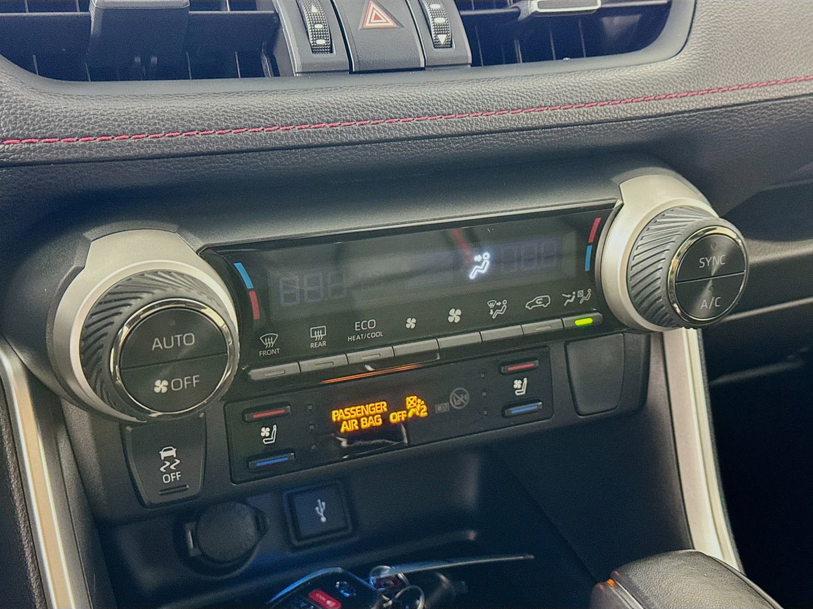 Used 2022 Toyota RAV4 XSE w/ Premium Package AWD/4WD image 13