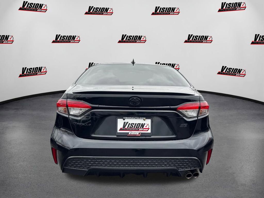 Used 2022 Toyota Corolla SE image 6