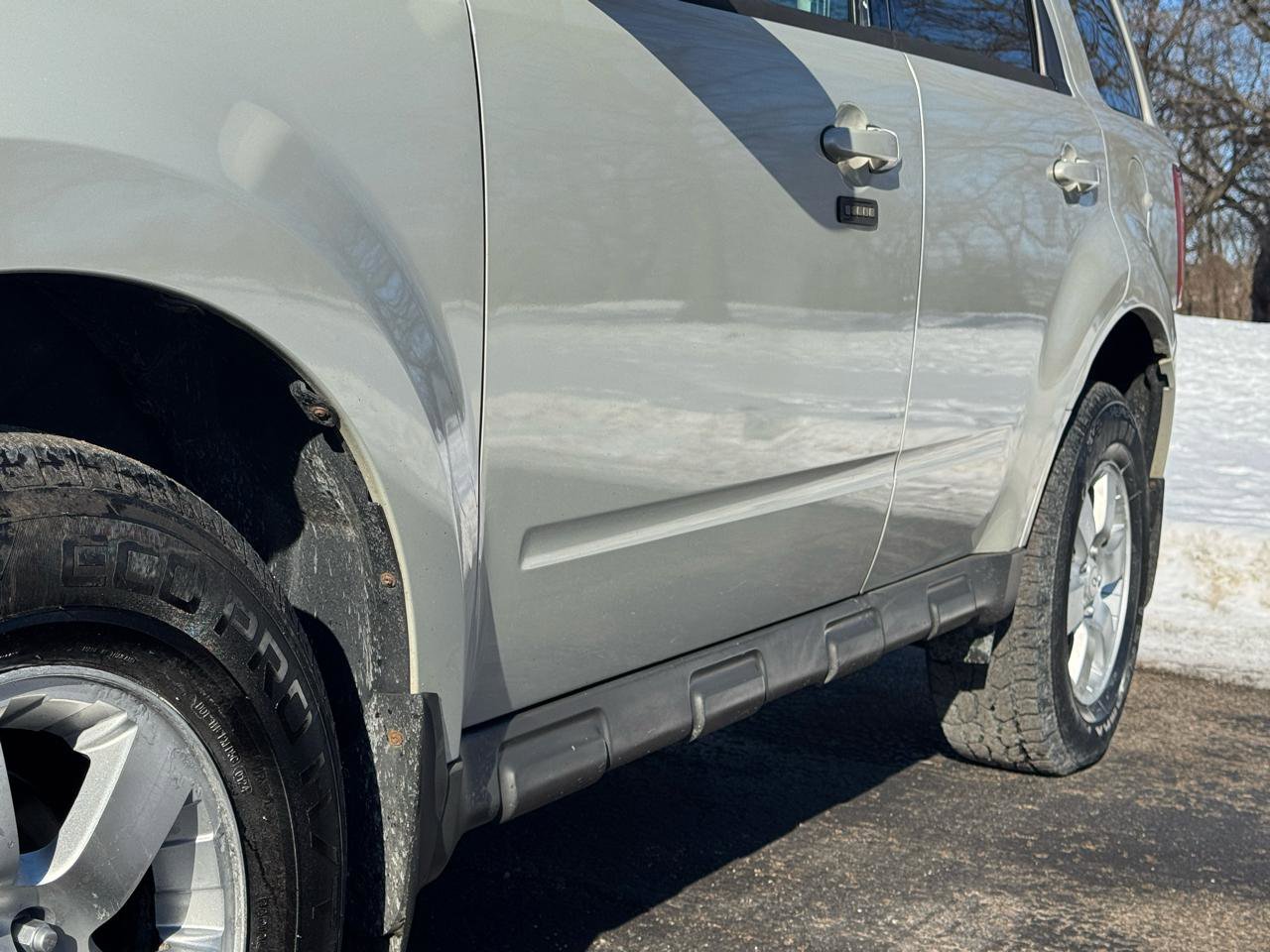 Used 2009 Ford Escape Limited AWD/4WD image 22