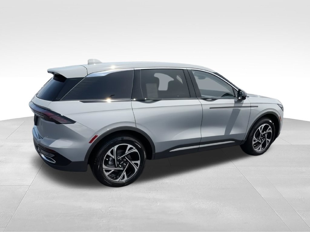 New 2026 Lincoln Nautilus Premier AWD/4WD image 9