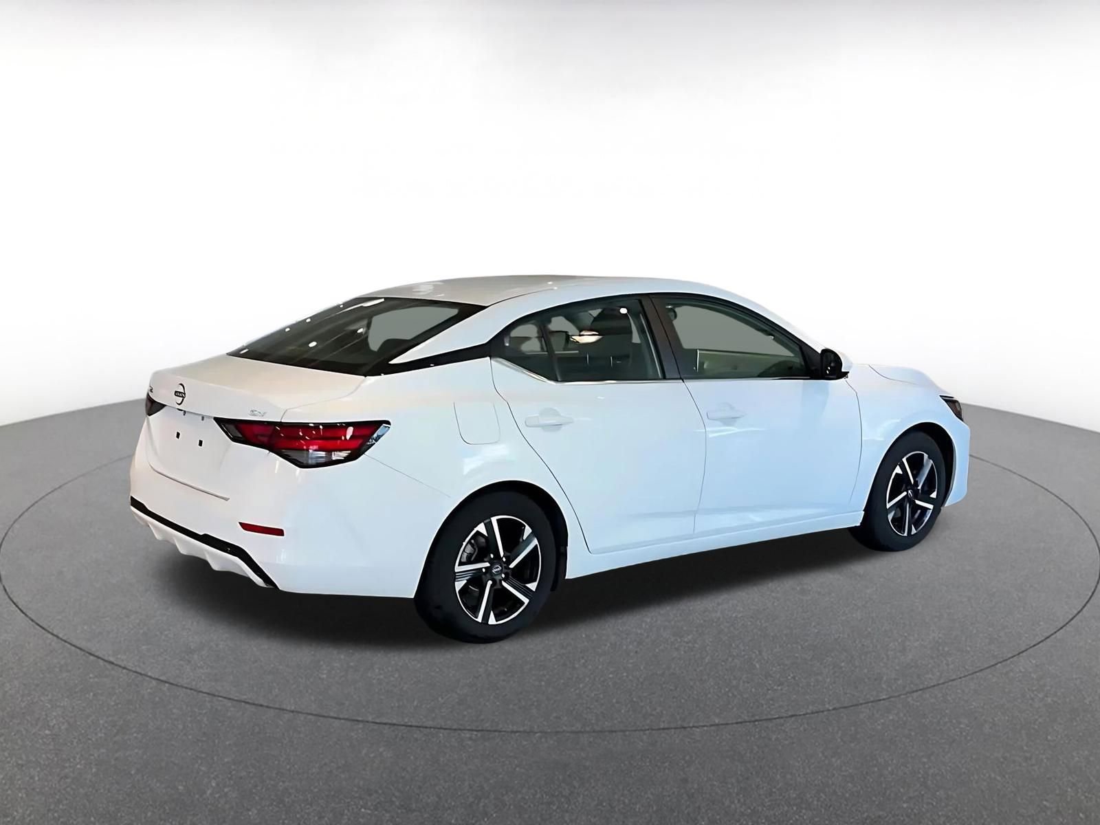 Used 2024 Nissan Sentra SV image 15