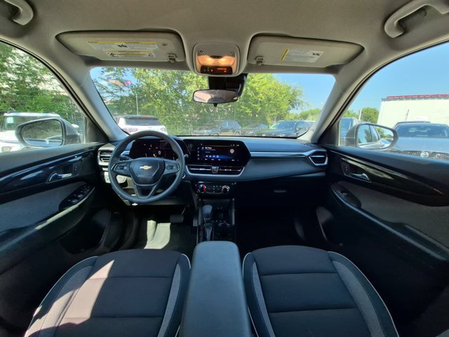 Used 2025 Chevrolet TrailBlazer LT AWD/4WD image 20