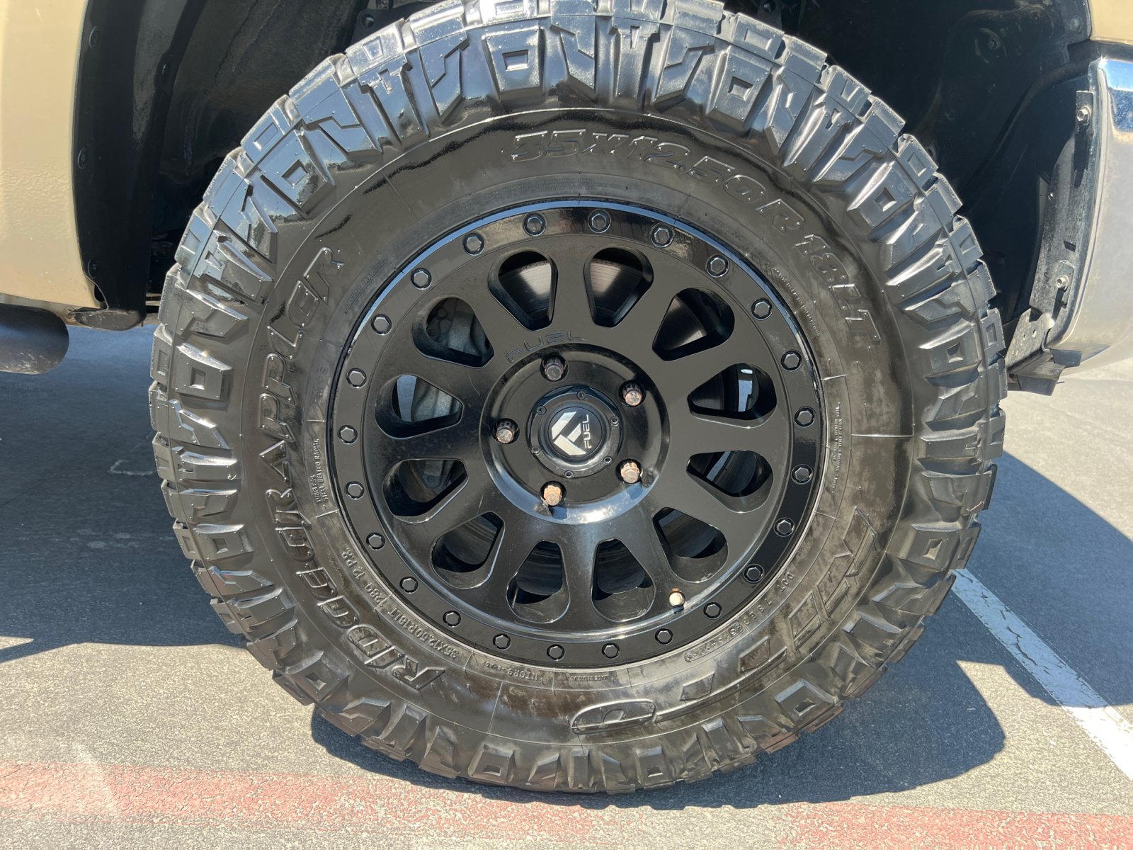 Used 2020 Toyota Tundra SR5 w/ TRD Off-Road Package AWD/4WD image 29