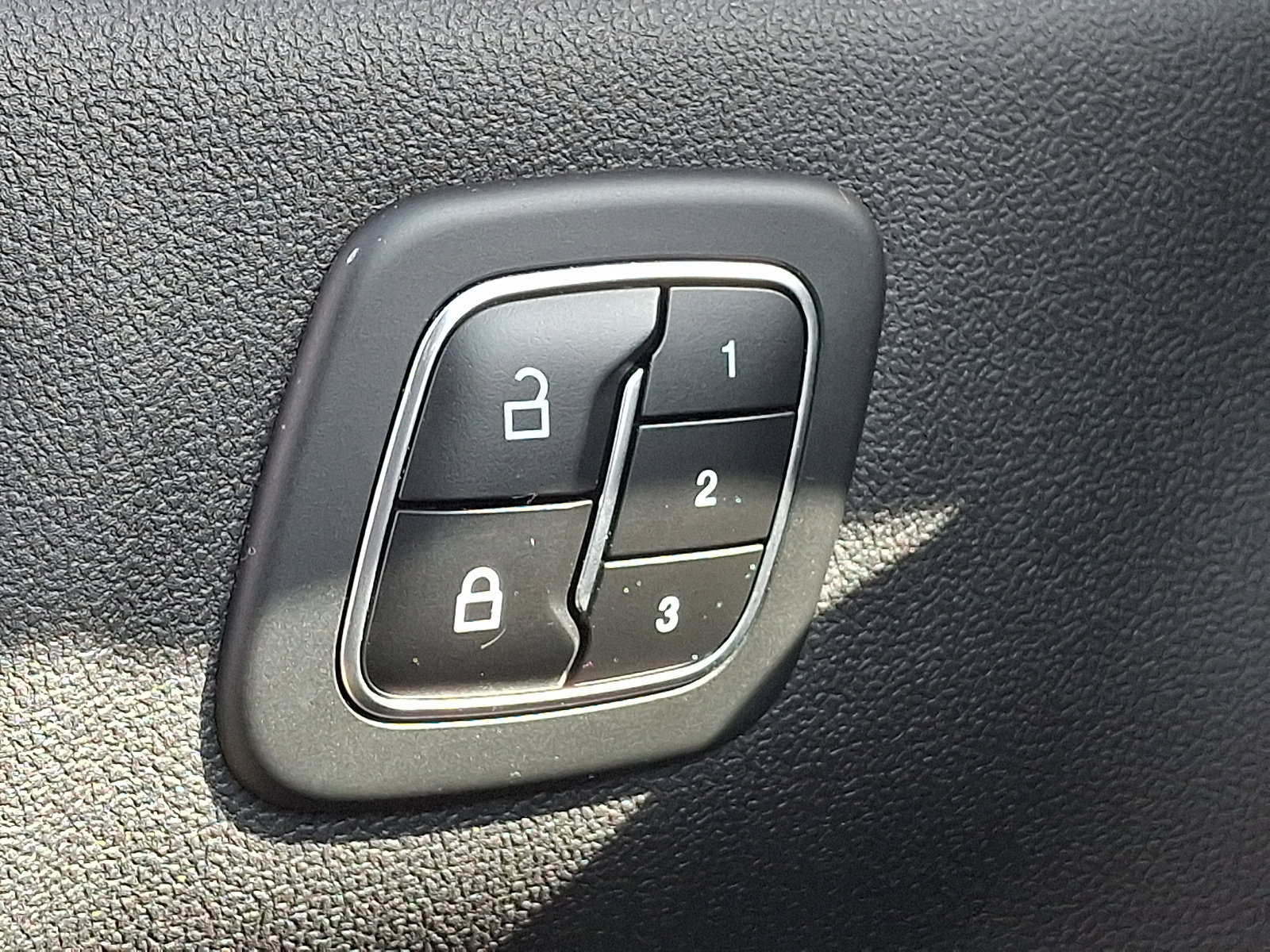 Certified 2023 Ford Escape ST-Line Elite w/ Premium Technology Package image 31