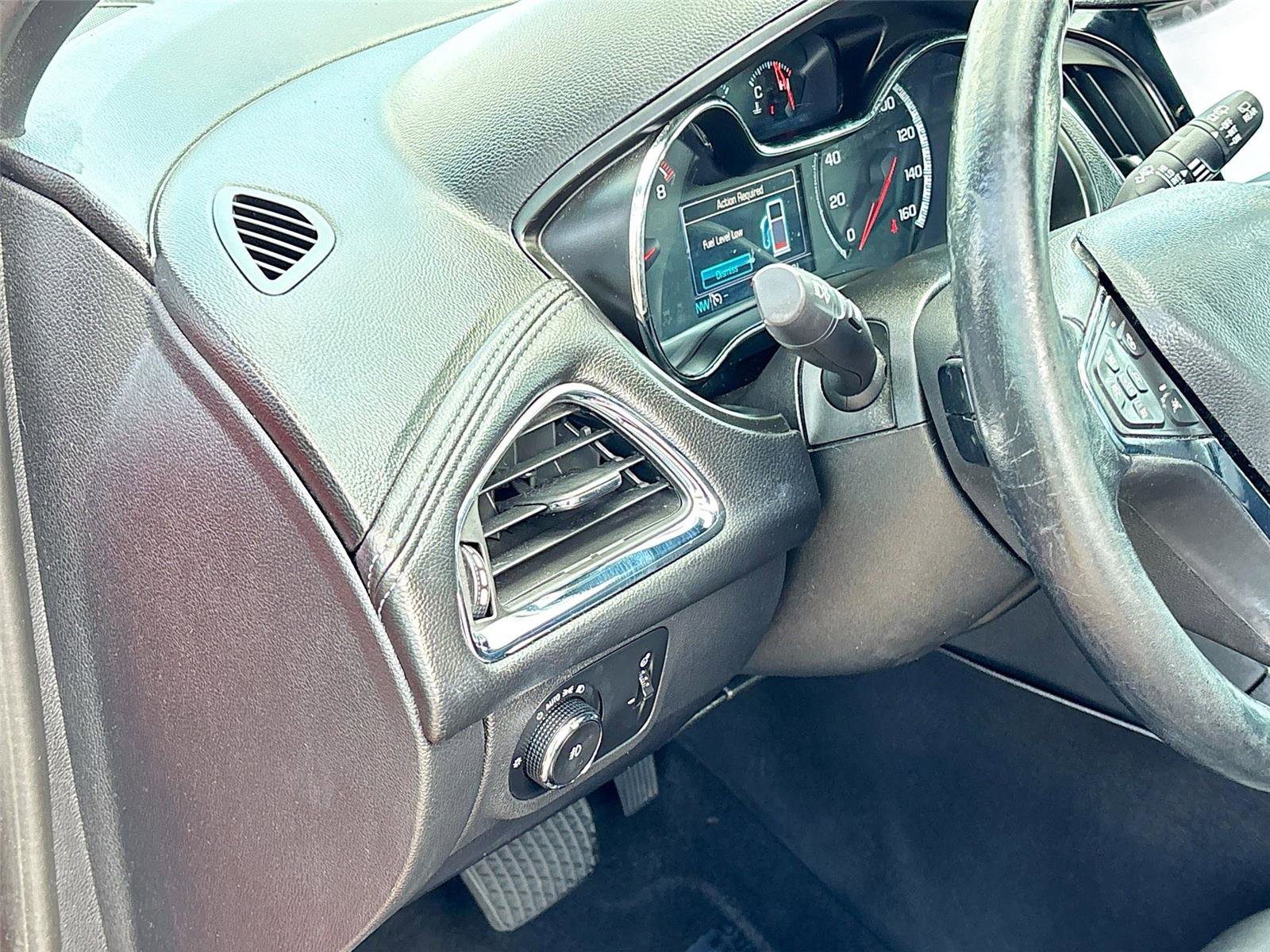 Used 2017 Chevrolet Cruze Premier image 10