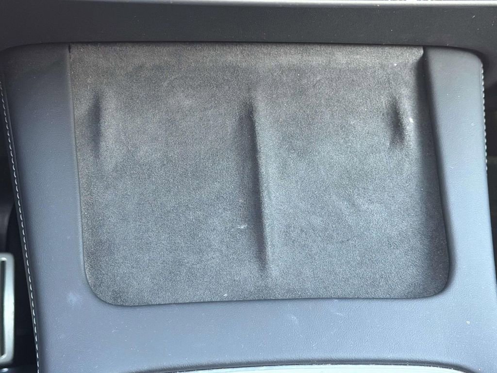 Used 2024 Tesla Model Y Performance image 23