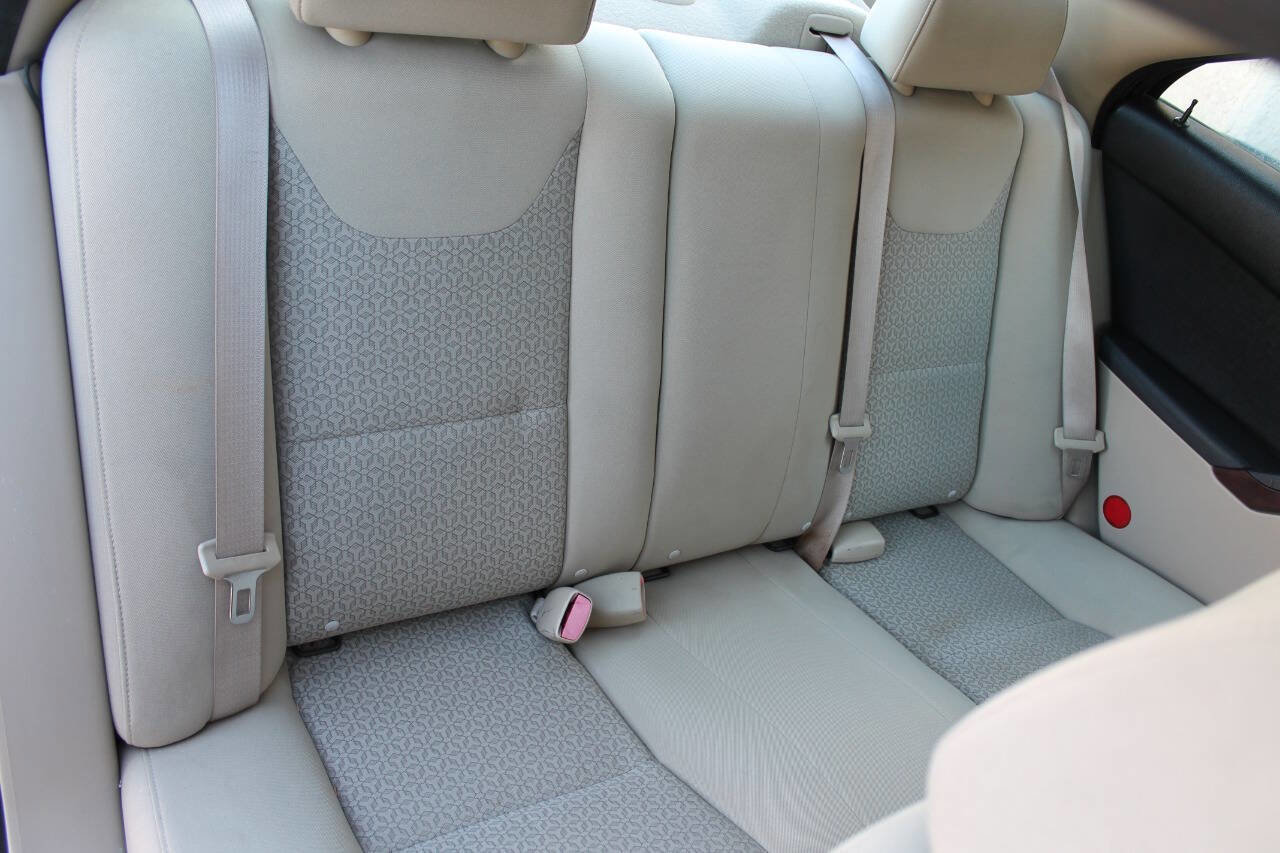 Used 2007 Pontiac G6 Sedan w/ Sport Package FWD image 30