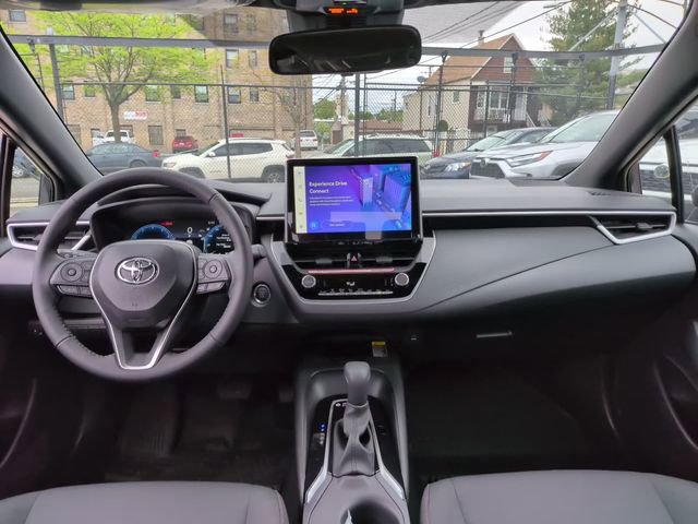 Used 2026 Toyota Corolla SE w/ SE Package FWD image 11