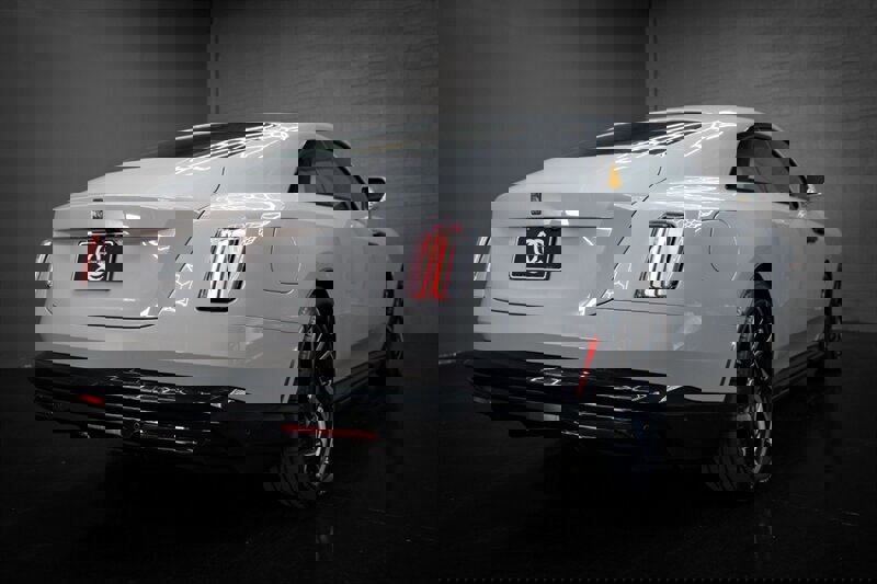 Used 2025 Rolls-Royce Spectre Black Badge w/ Spectre Enhancement Package image 35