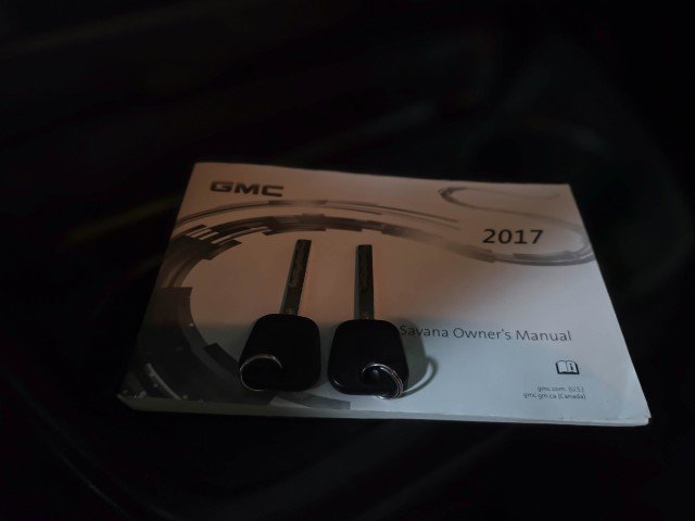 Used 2017 GMC Savana 4500 image 31