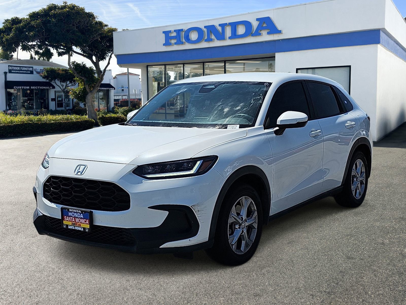 Used 2023 Honda HR-V LX image 1