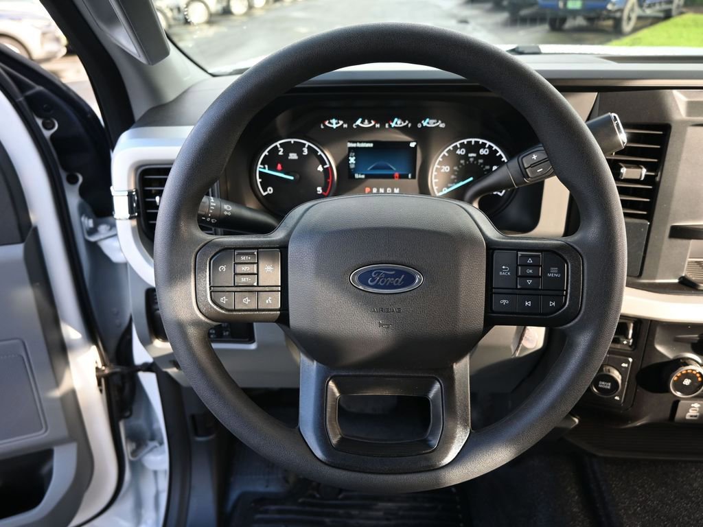 New 2026 Ford F550 4x4 Crew Cab image 22