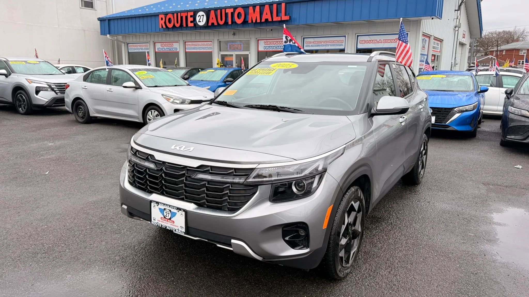 Used 2025 Kia Seltos S FWD image 4