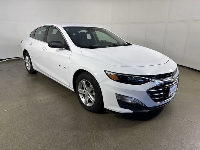 Used 2023 Chevrolet Malibu LS FWD image 3