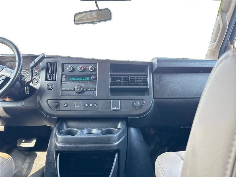 Used 2019 Chevrolet Express 2500 w/ Driver Convenience Package RWD image 13