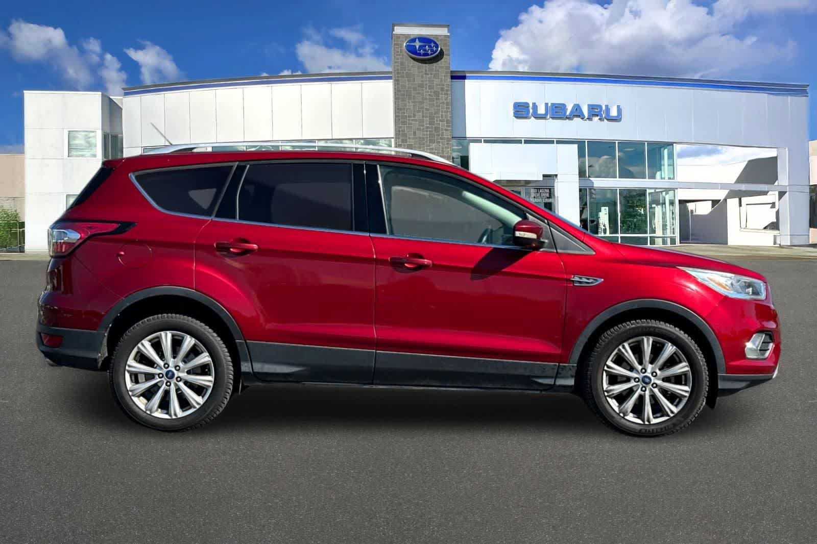 Used 2017 Ford Escape Titanium FWD image 6