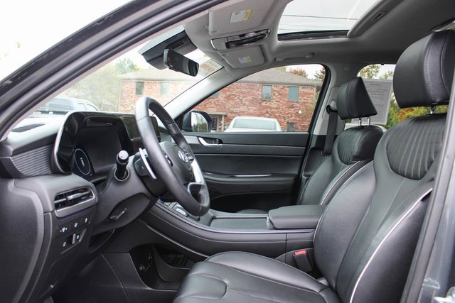 Used 2024 Hyundai Palisade Limited image 13