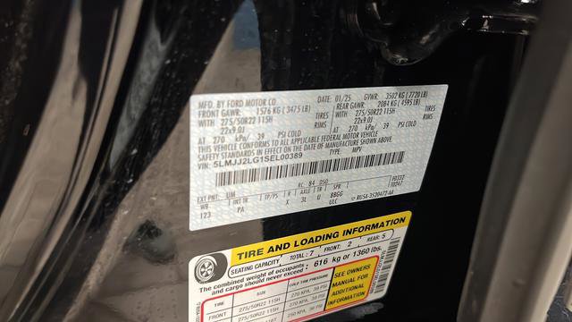 Used 2025 Lincoln Navigator Reserve AWD/4WD image 32