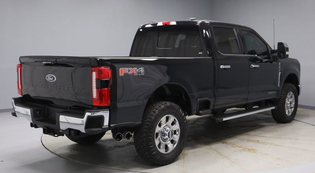 Used 2024 Ford F350 Lariat w/ Chrome Package image 11