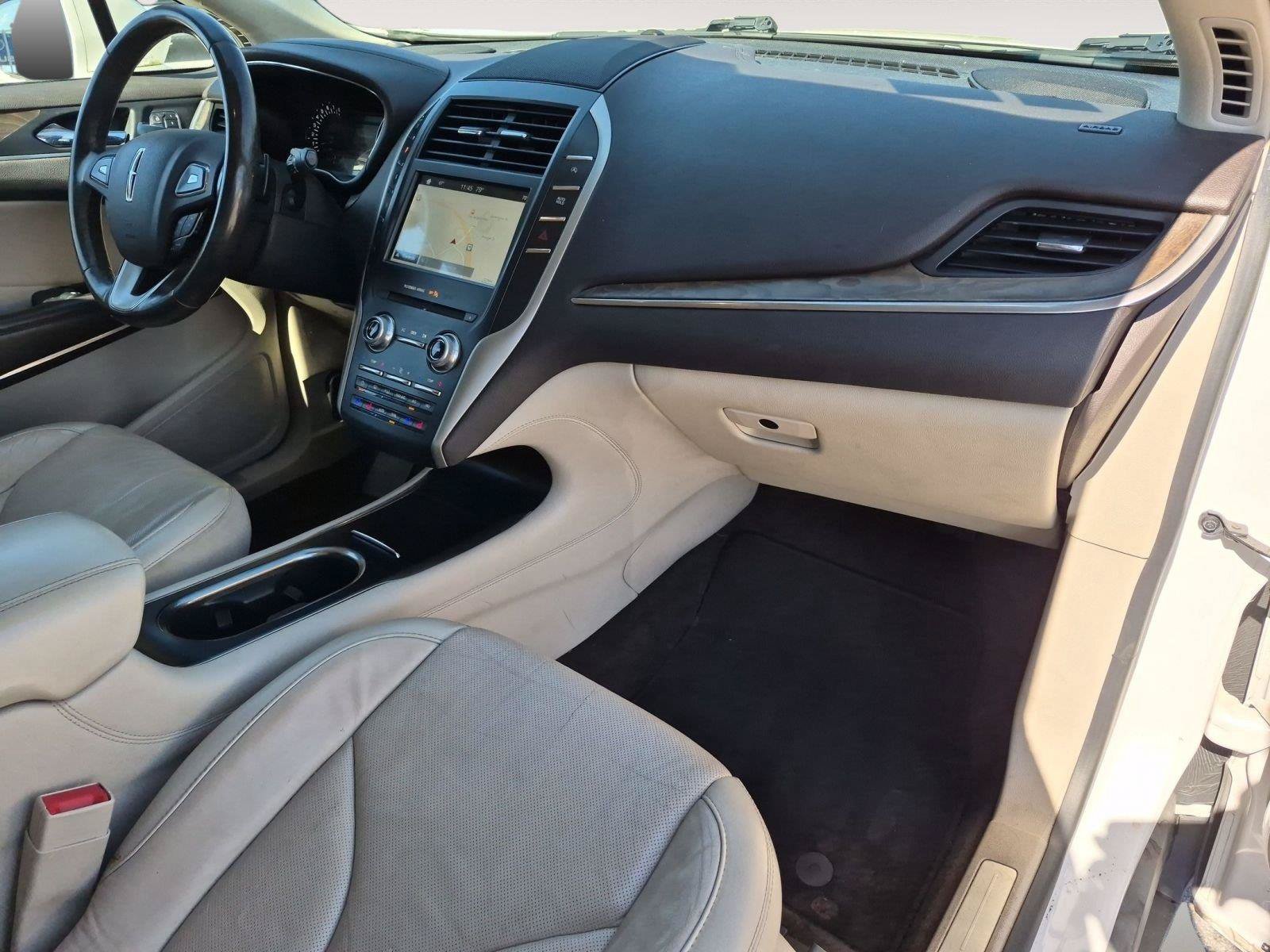 Used 2017 Lincoln MKC Reserve FWD image 18