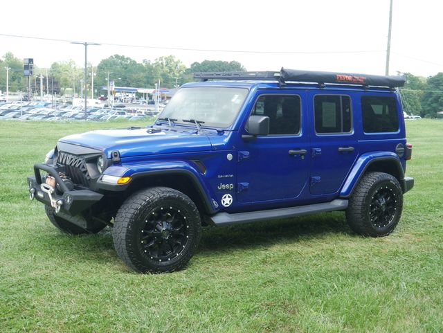 Used 2019 Jeep Wrangler Unlimited Sahara w/ Cold Weather Group AWD/4WD image 7