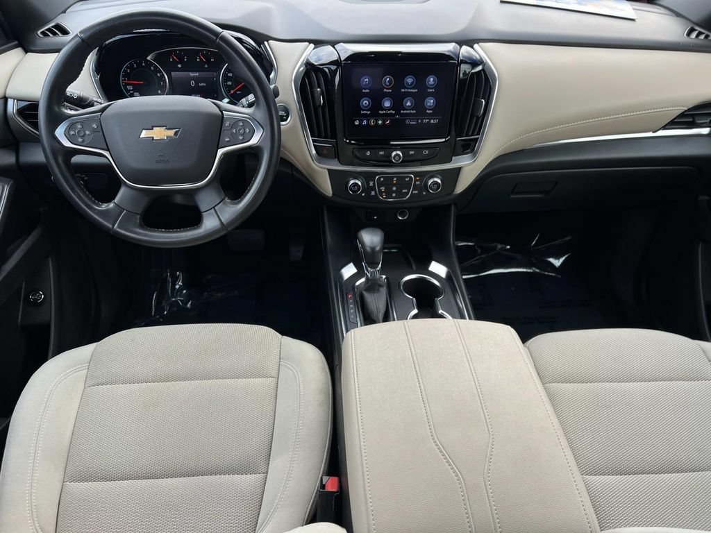 Used 2022 Chevrolet Traverse LT FWD image 3