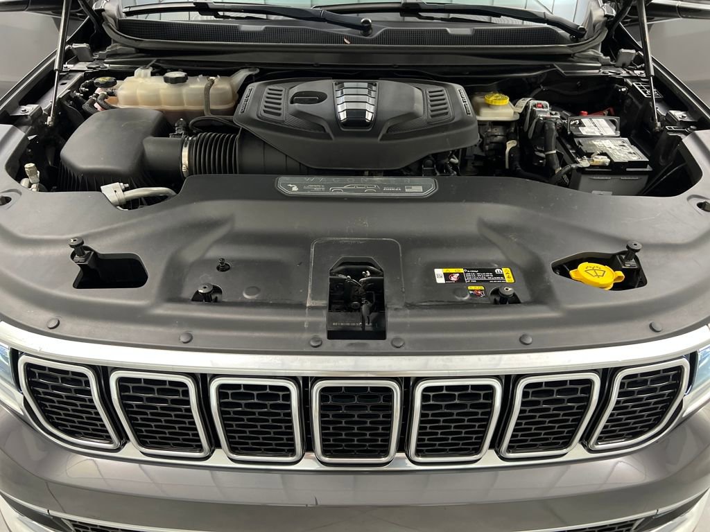 Used 2024 Jeep Wagoneer L Series II image 71