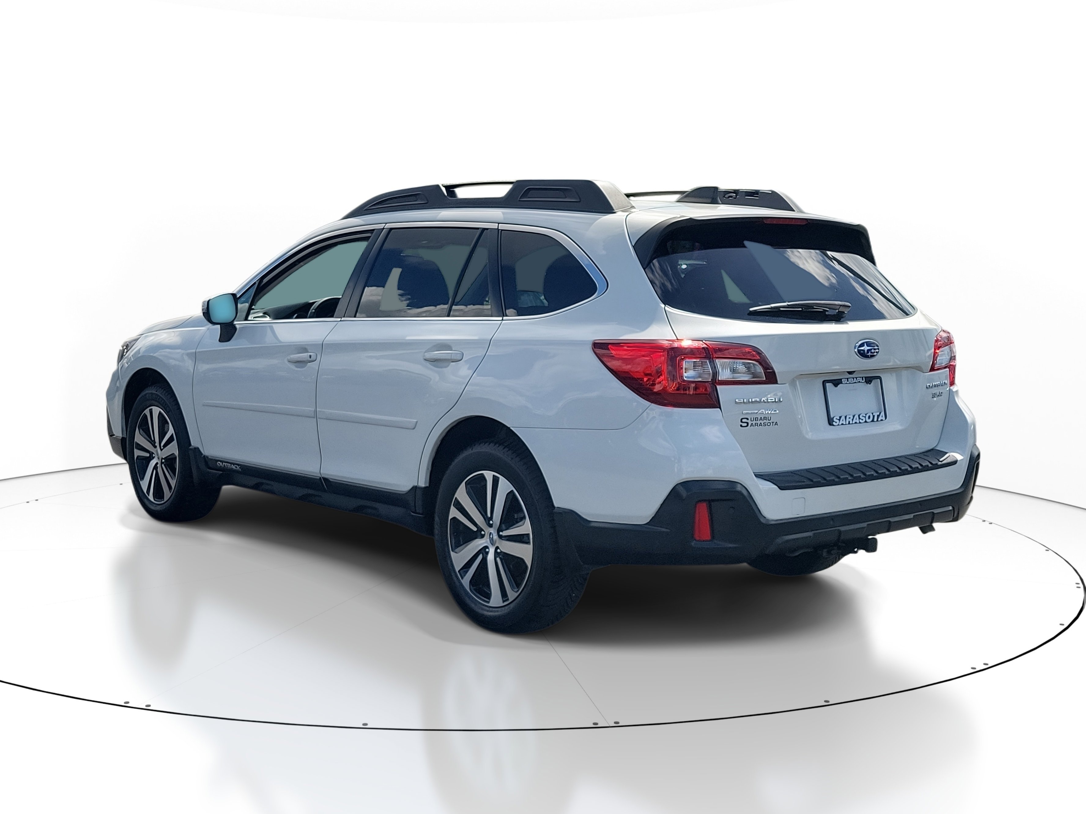 Used 2018 Subaru Outback 3.6R Limited image 4