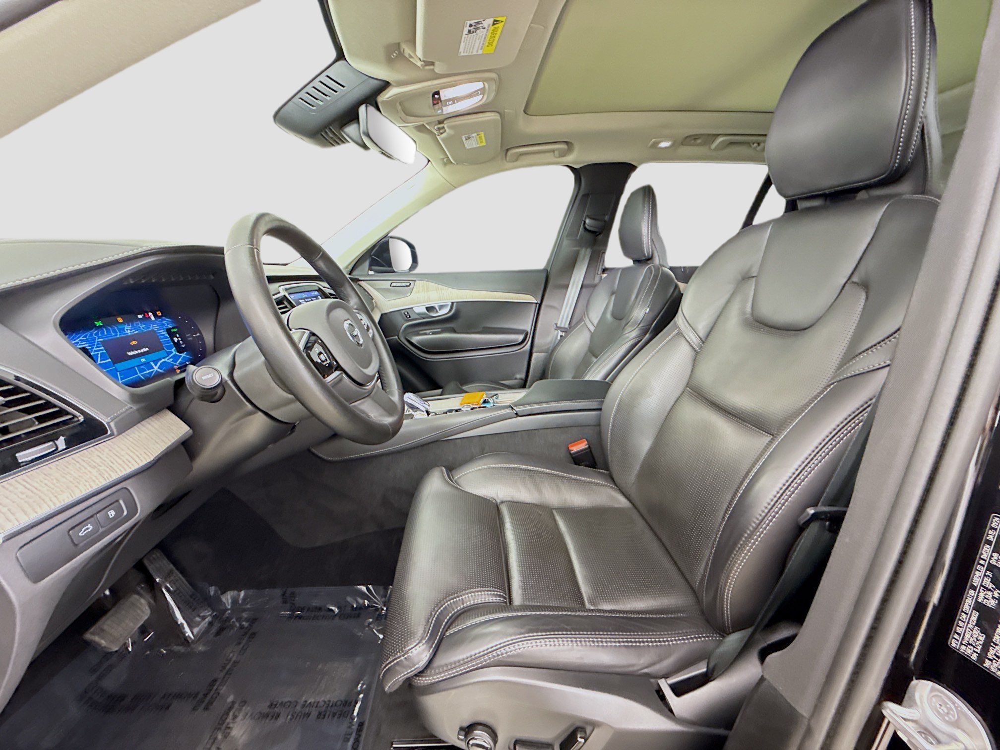 Used 2024 Volvo XC90 T8 Ultimate w/ Protection Package Premier AWD/4WD image 23