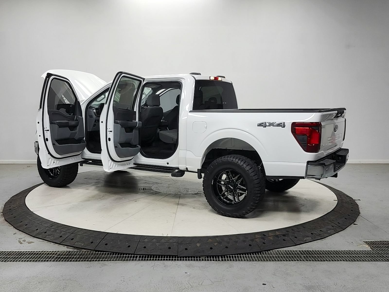 Used 2024 Ford F150 XLT w/ Mobile Office Package AWD/4WD image 14