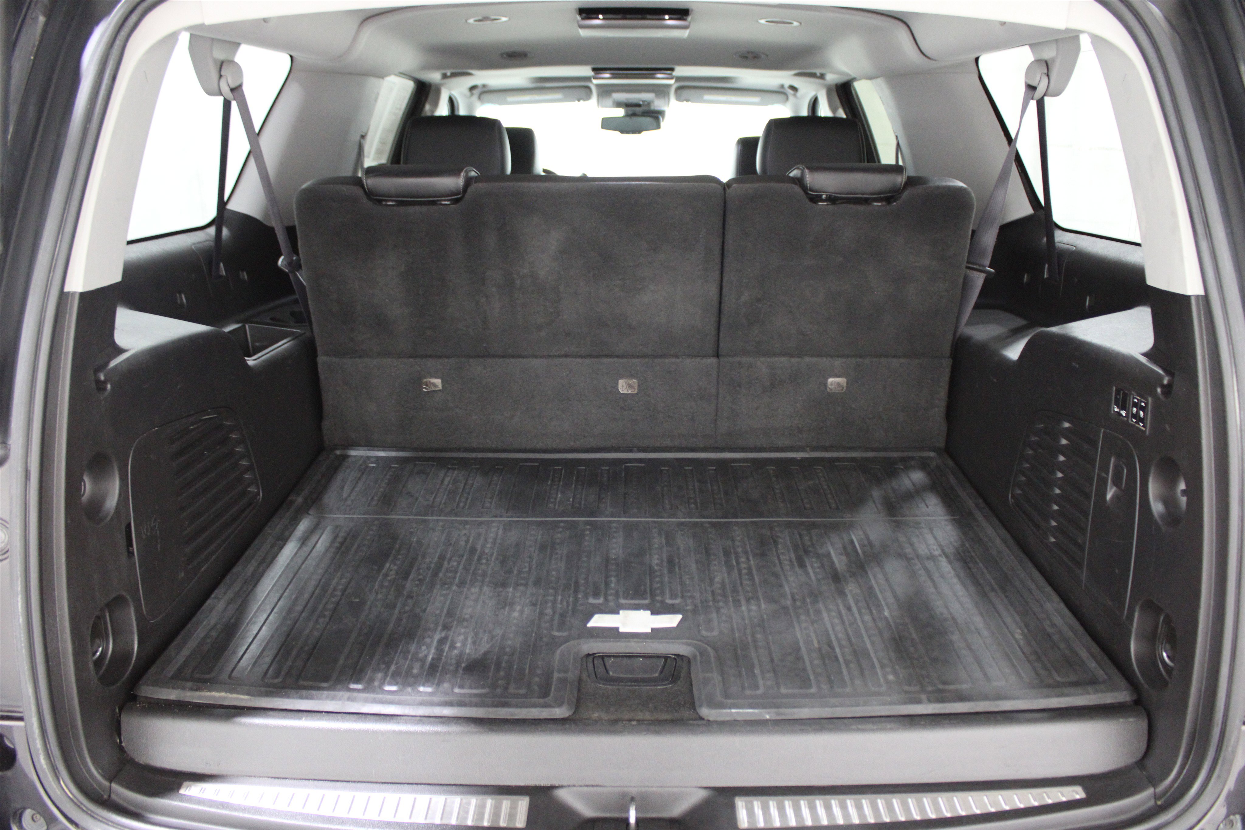 Used 2016 Chevrolet Suburban LTZ image 27