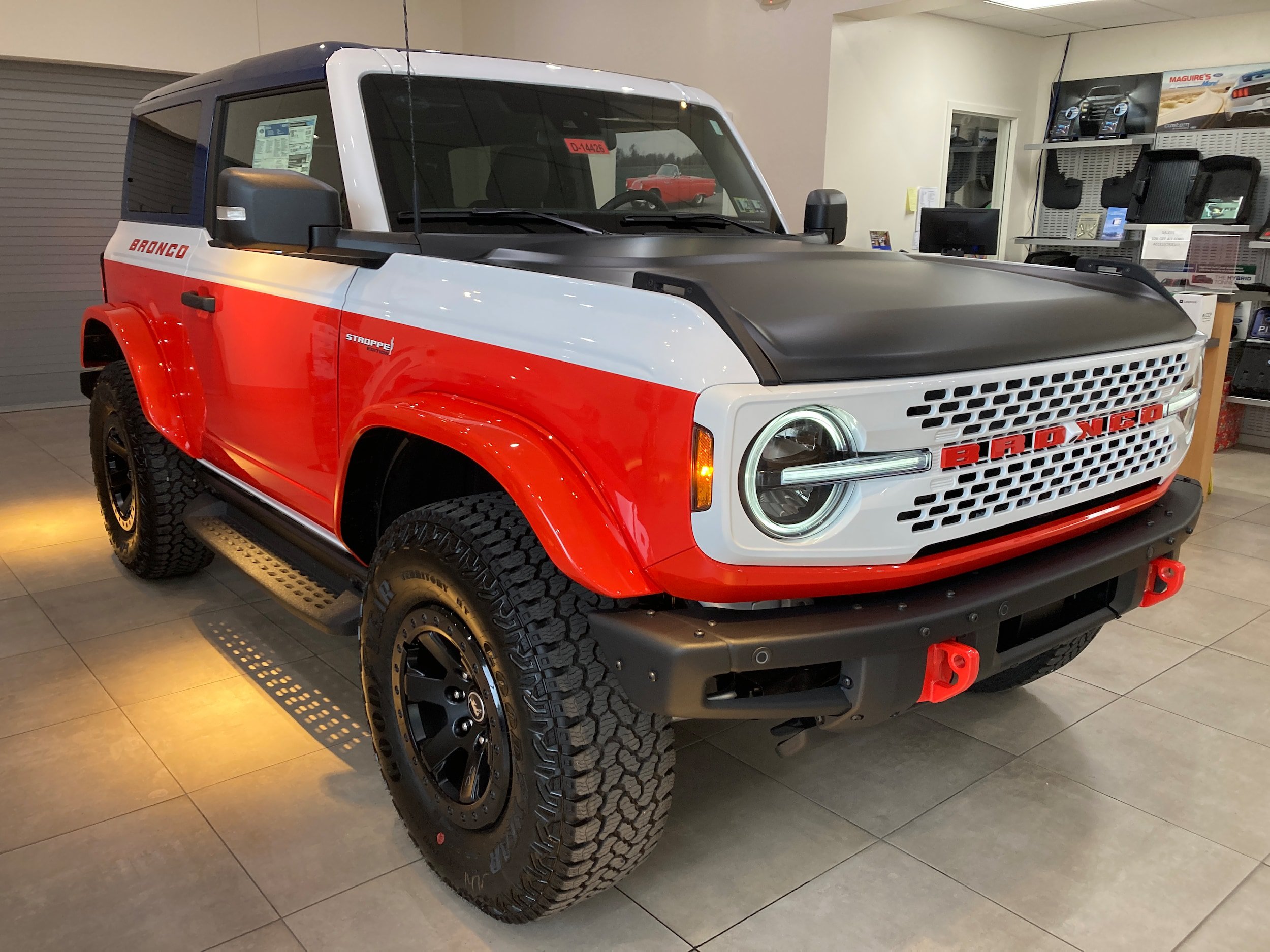 Used 2025 Ford Bronco Stroppe Edition AWD/4WD image 5