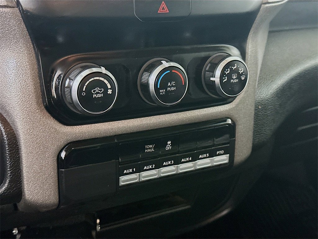 Used 2020 RAM 3500 Tradesman image 17