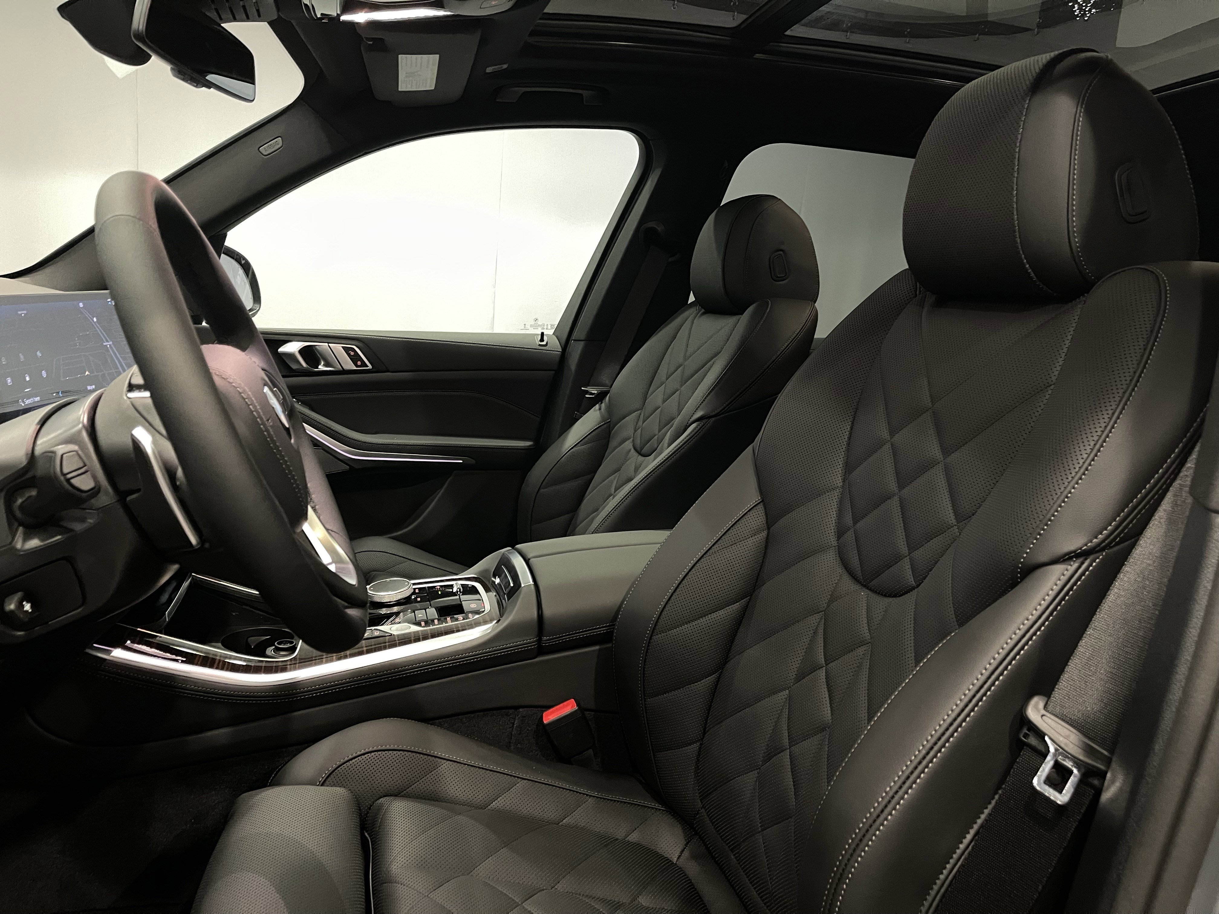 New 2026 BMW X5 xDrive50e AWD/4WD image 8